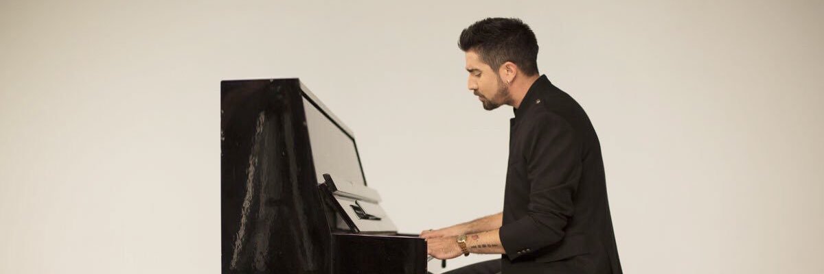 AlexUbagoMx's profile banner image