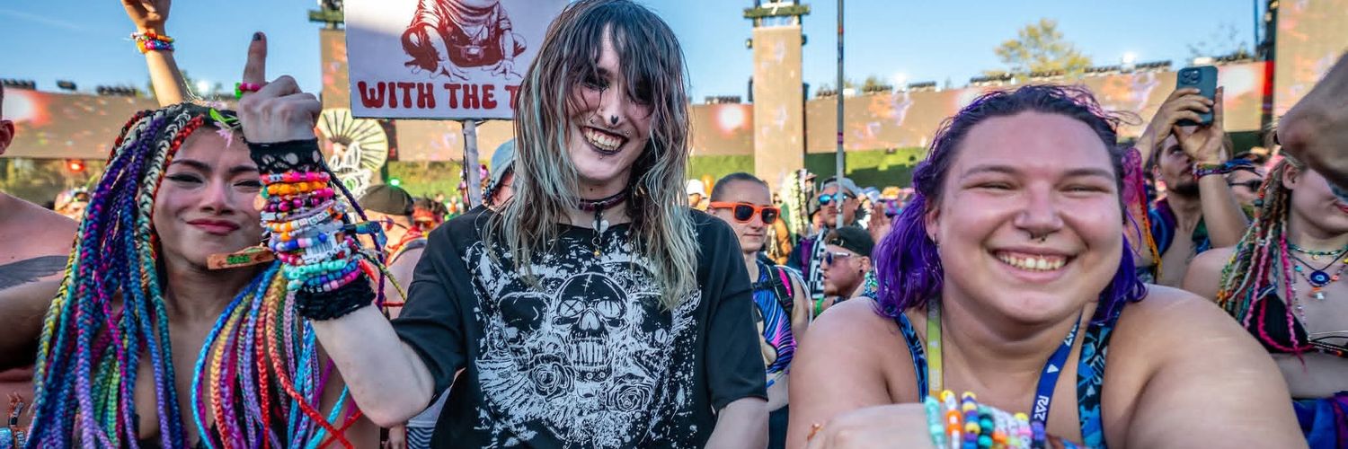 Stickii.IRL 🏳️‍⚧️ banner