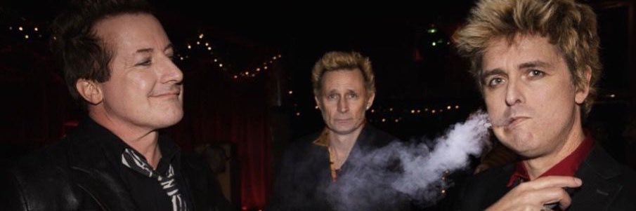 riley ④🐡🥁🕷️ banner