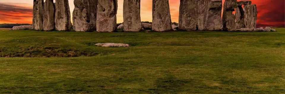 𝑀𝑎𝑙𝑖𝑎𝑛𝑑𝑎 banner