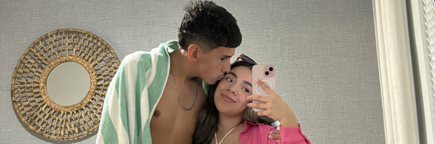 notevelyn__'s profile banner image