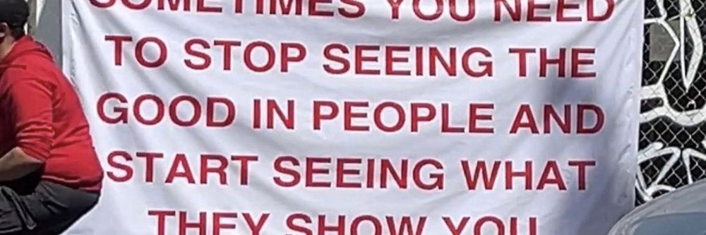 akka banner