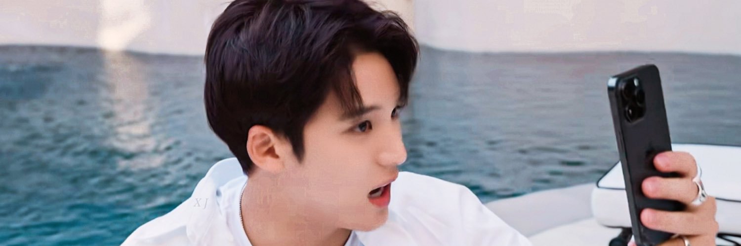 lololohoiching's profile banner image