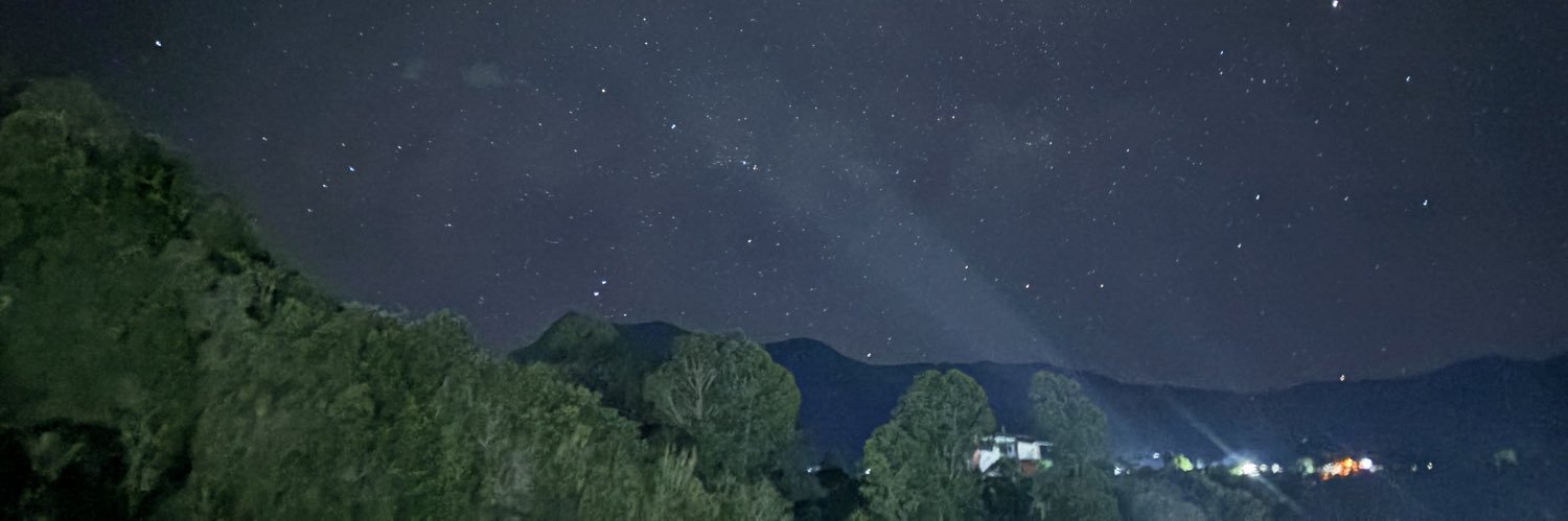 Taniaaa_mar10's profile banner image