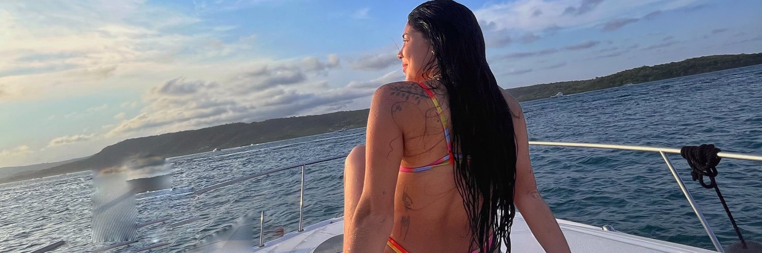 Victoriaacm_'s profile banner image