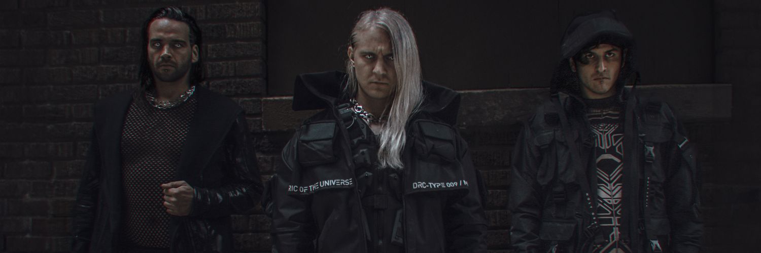 Kiel Fauxton 🔻 banner