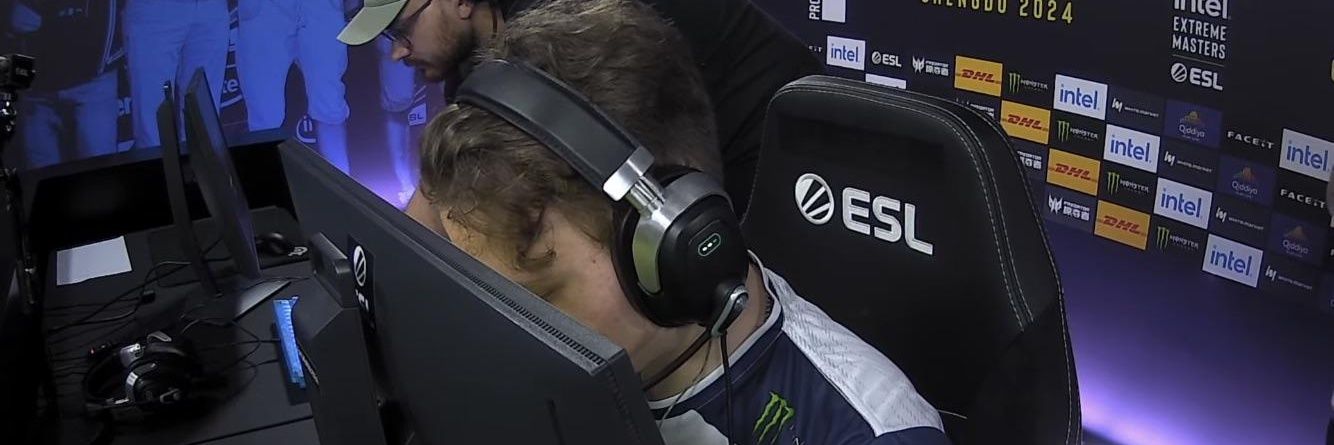 rnblv's profile banner image