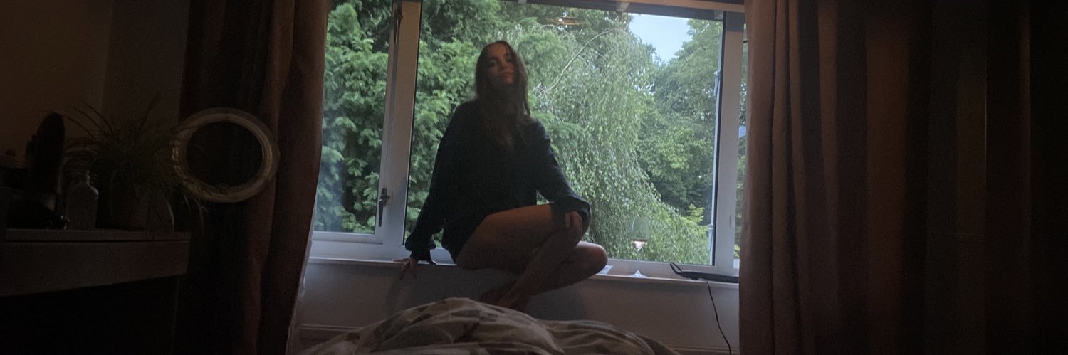 chloeanderson7's profile banner image