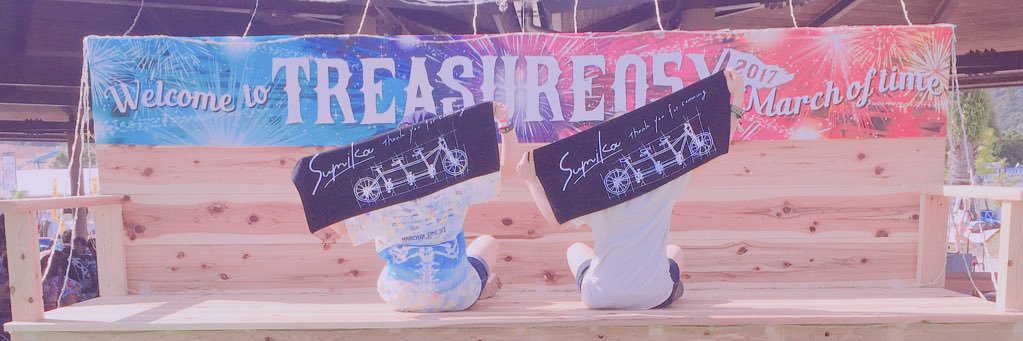 LiliumCircus's profile banner image