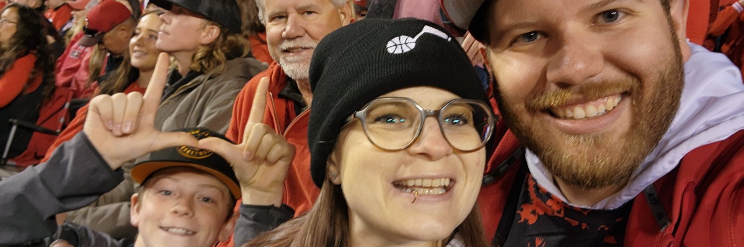 Rebecca Kessler 🏀✨ banner