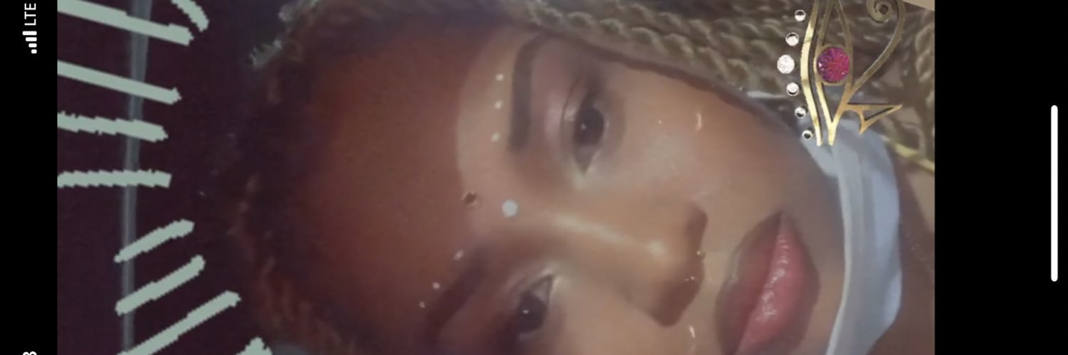 qweenM99's profile banner image