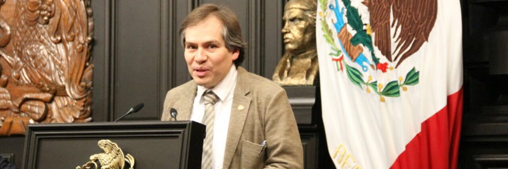 Manuel Oropeza banner