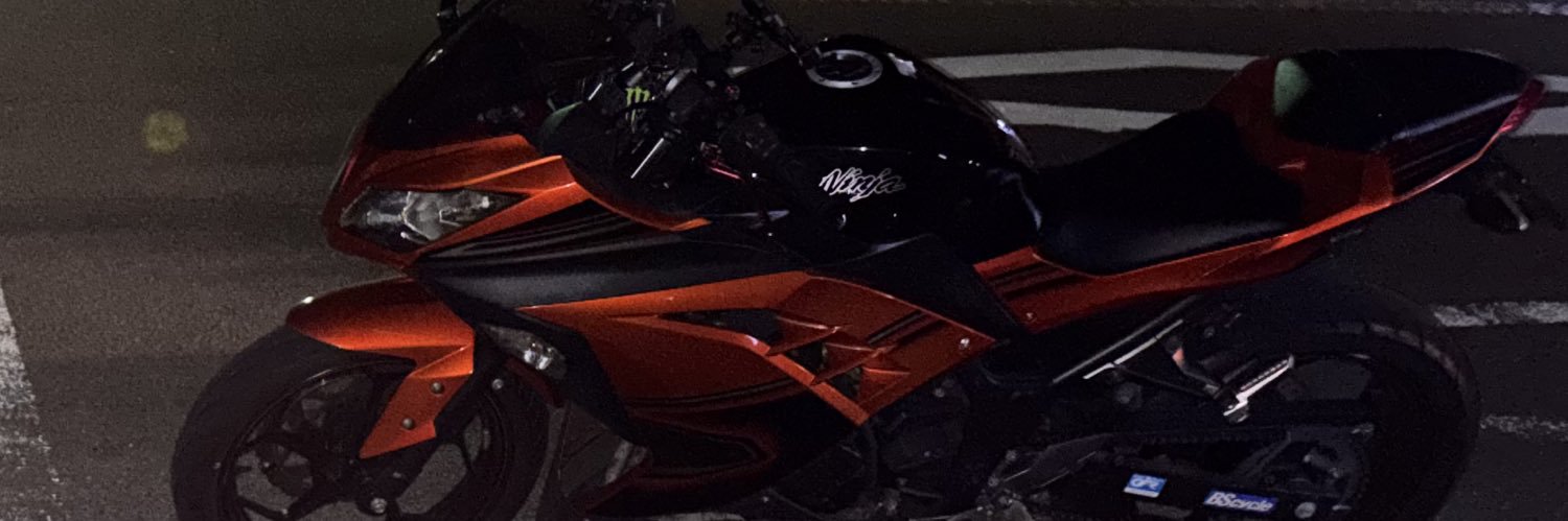 pf_p77's profile banner image