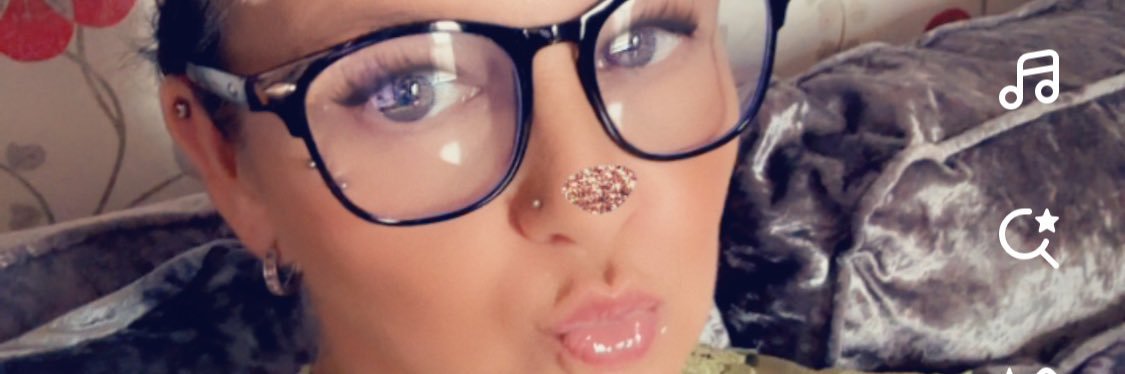 BUSTYMILF74's profile banner image