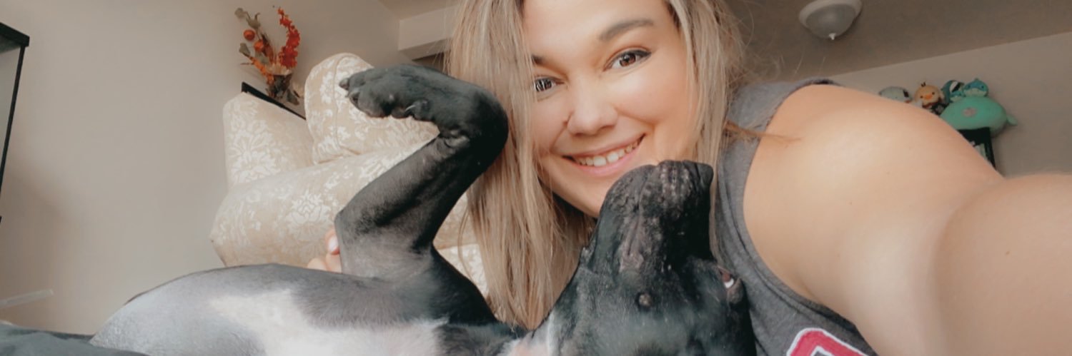 17_Cierra's profile banner image
