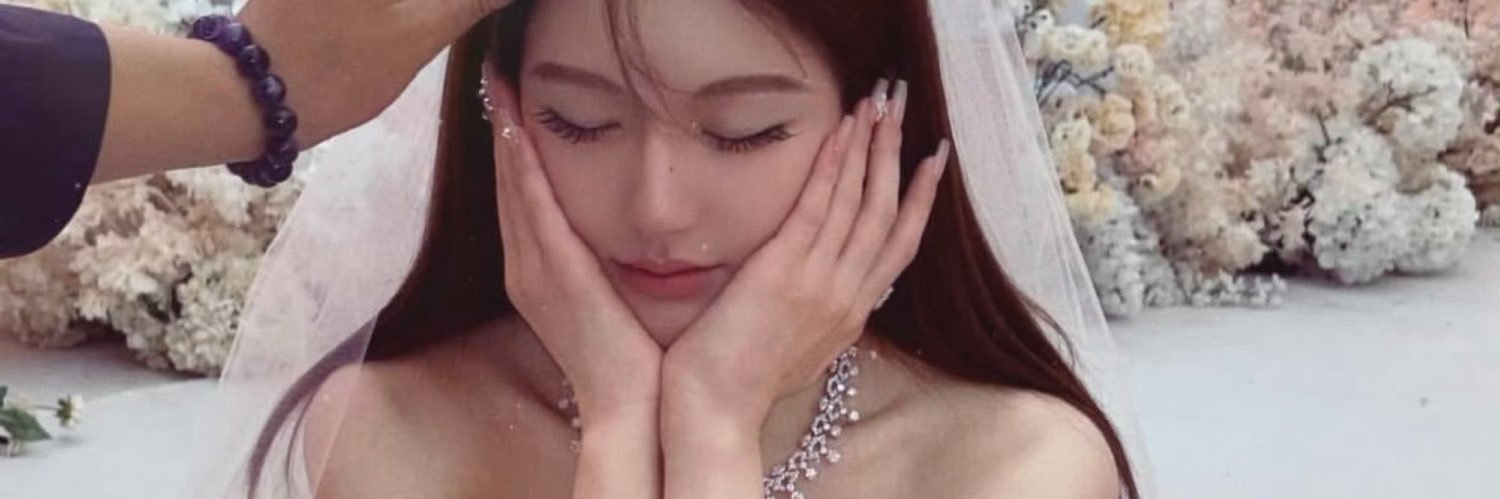 𝑅𝑜𝓈𝓎 ੈ✩ banner