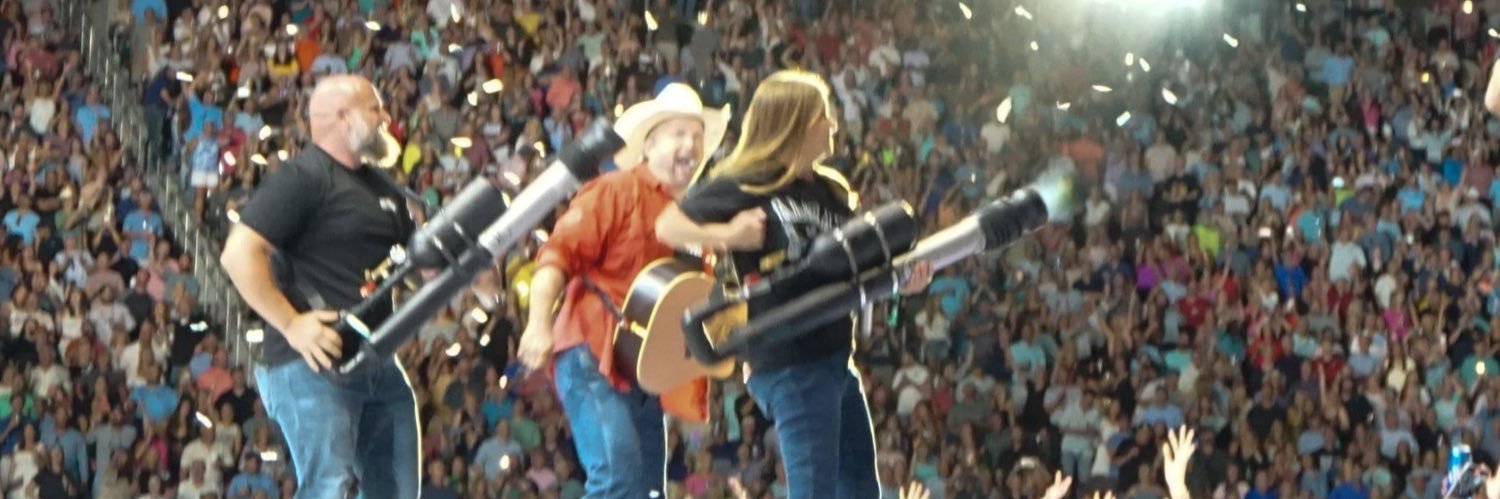 "Awesome Aunt" Ali banner