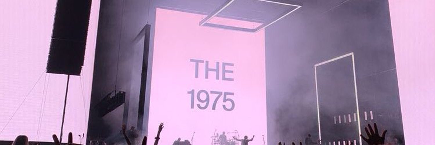 lola banner