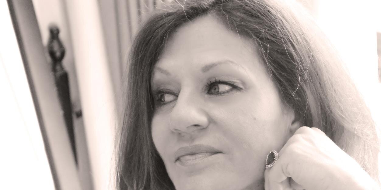 Teresa La Vrar banner