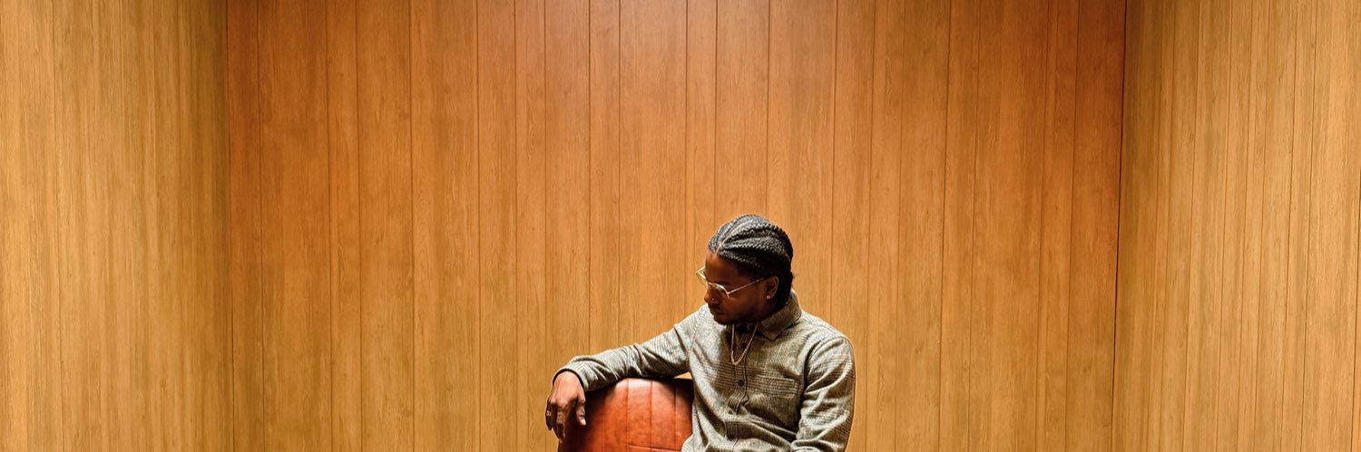 Mikey Smit © banner