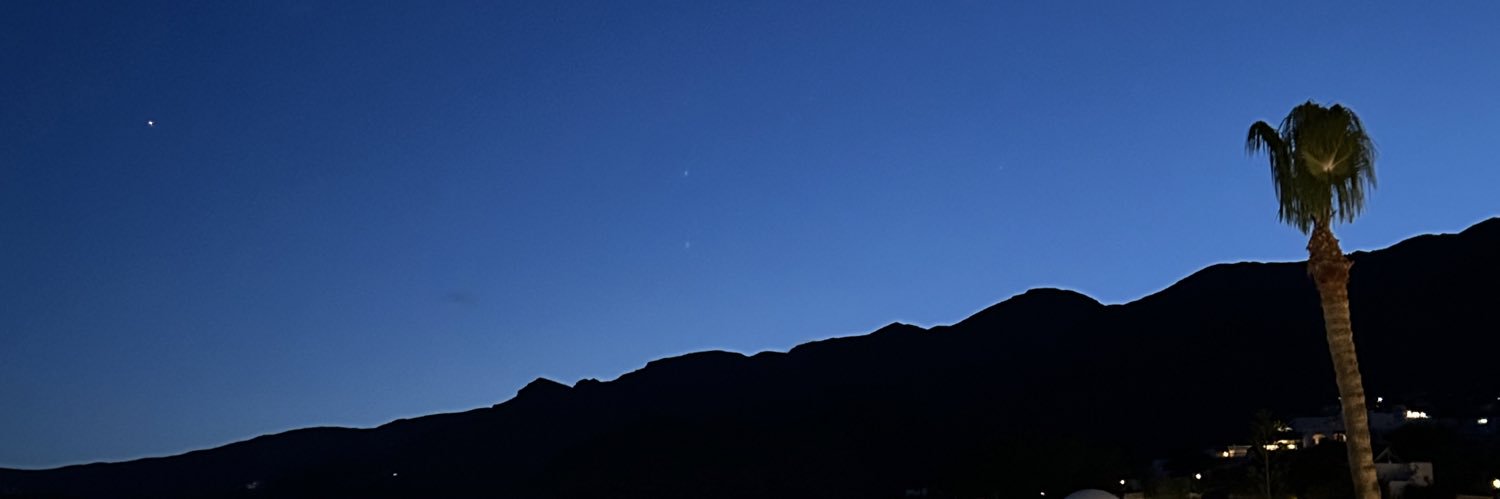 cuxuuuu's profile banner image
