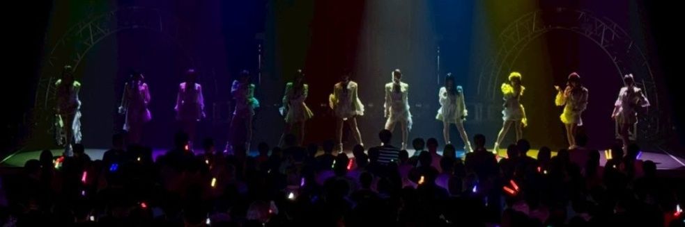 momoiro's profile banner image
