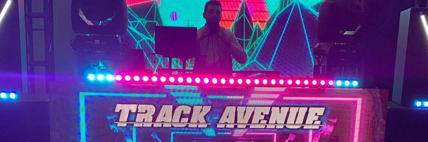 TrackAvenue's profile banner image