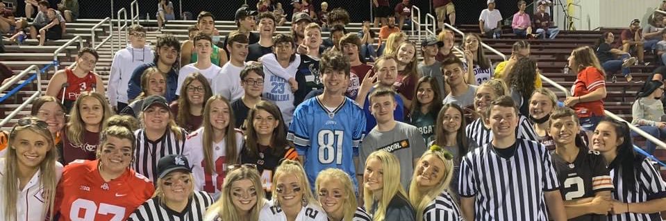 vchs student section banner