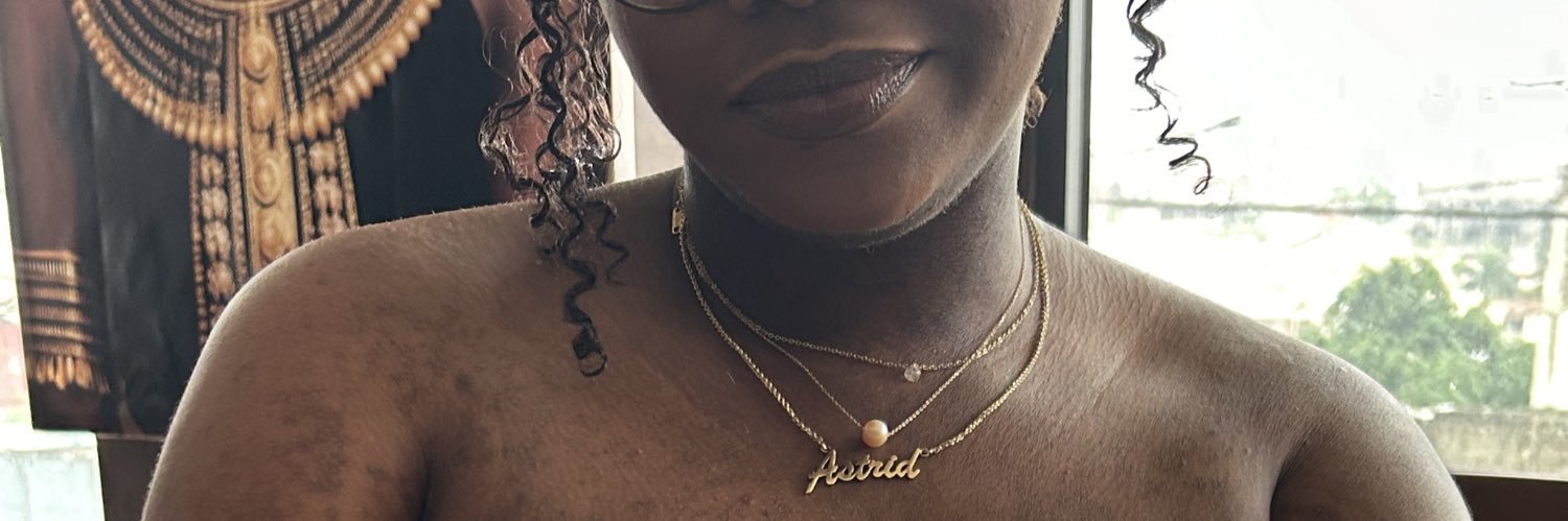 zeze_astrid's profile banner image