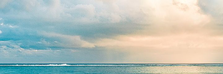 helloutterworld's profile banner image