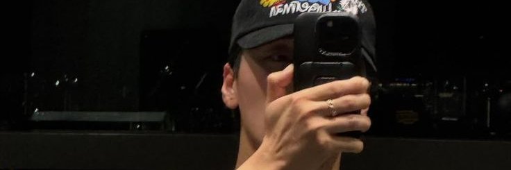 bliozner's profile banner image