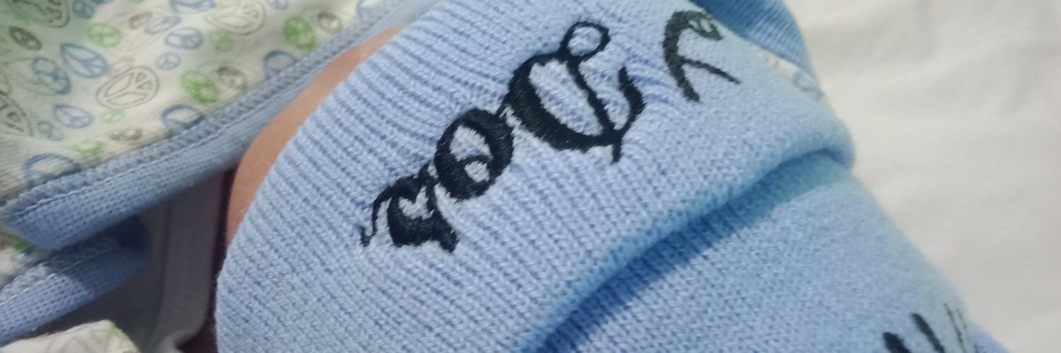 greyzan's profile banner image