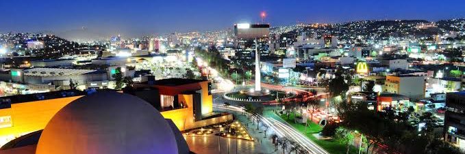 César Damián banner