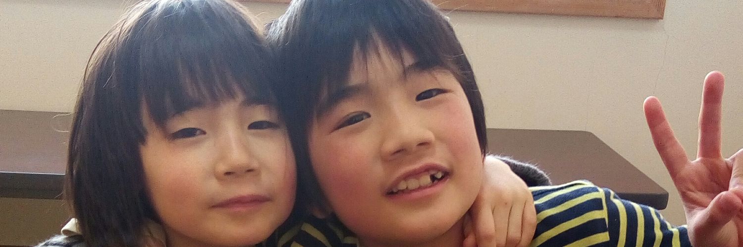 Momo70Pooh's profile banner image