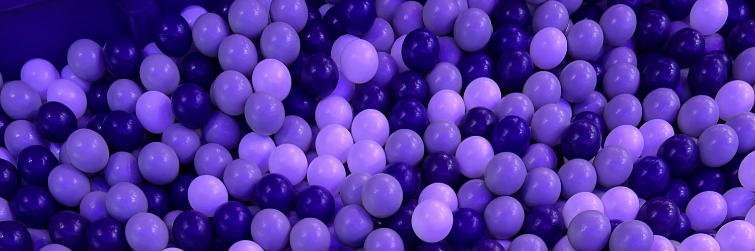 diaanakd's profile banner image