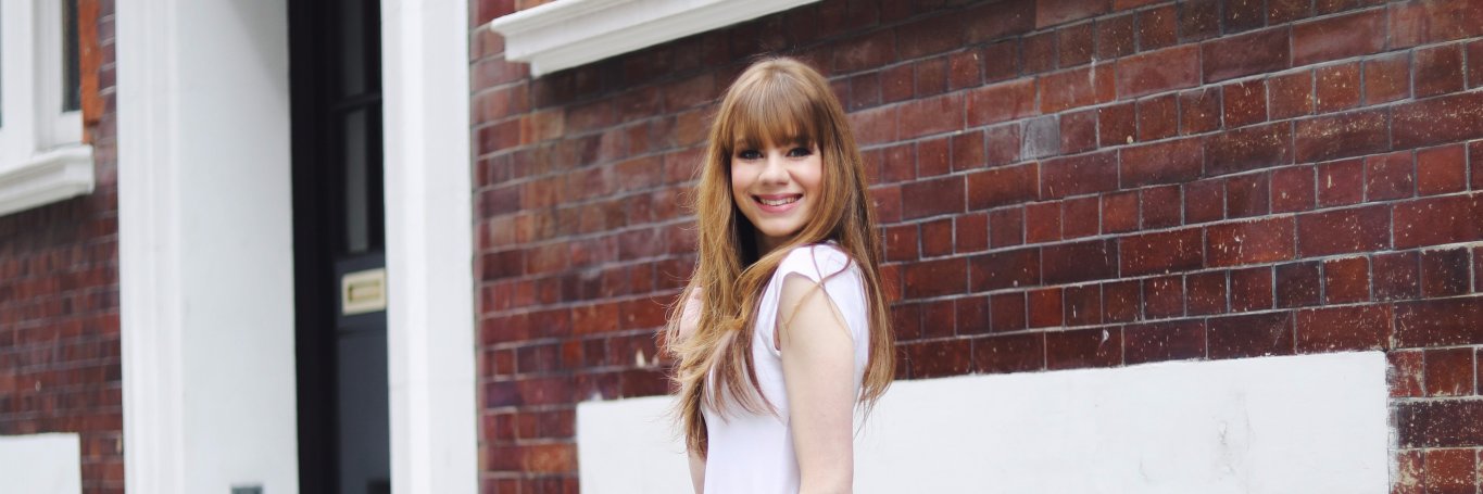 laurayatesUK's profile banner image