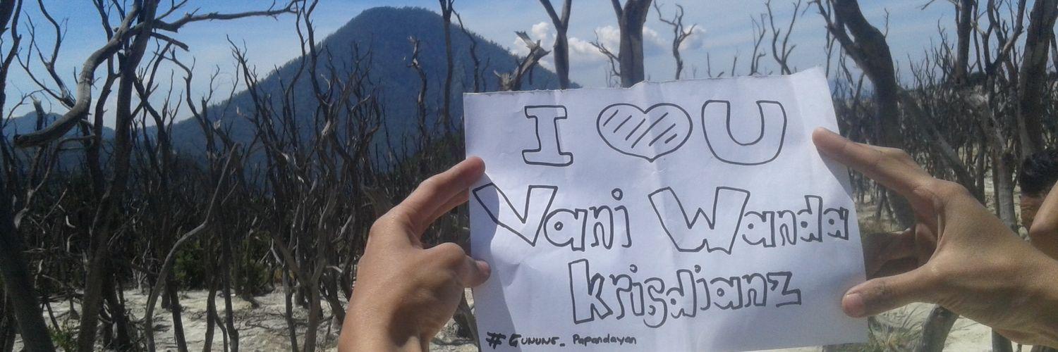 Fina Putri Krisdianz banner
