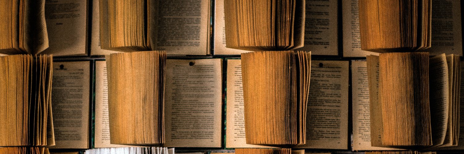 hm_bookworm's profile banner image