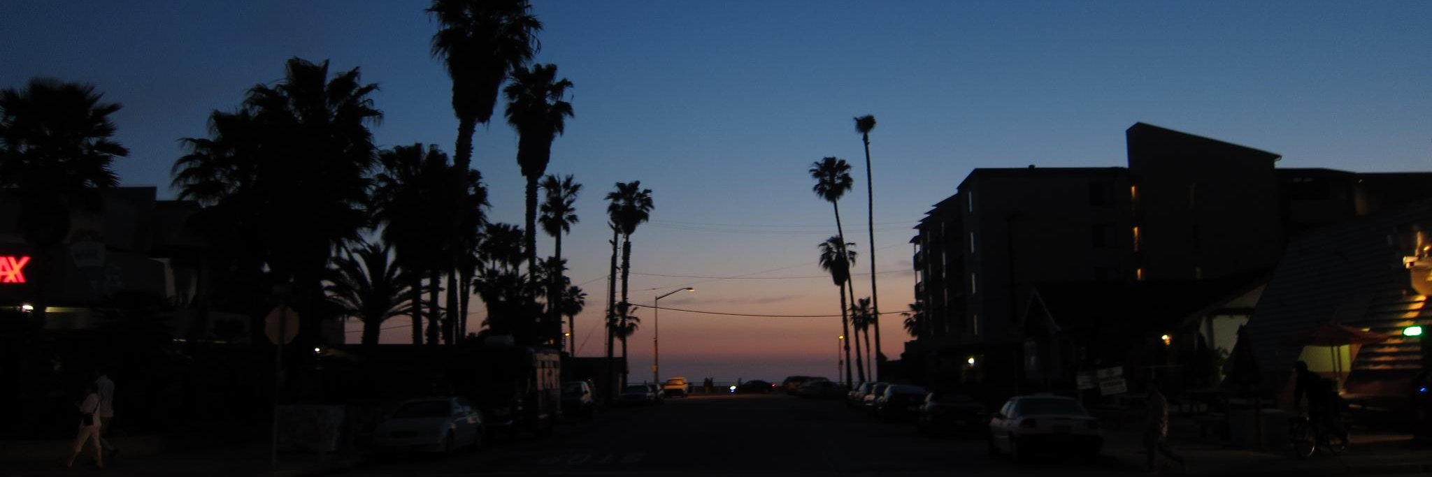 vankeulena's profile banner image