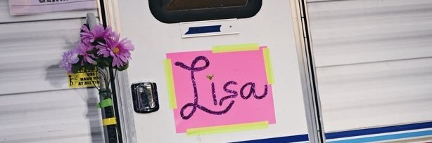 L banner