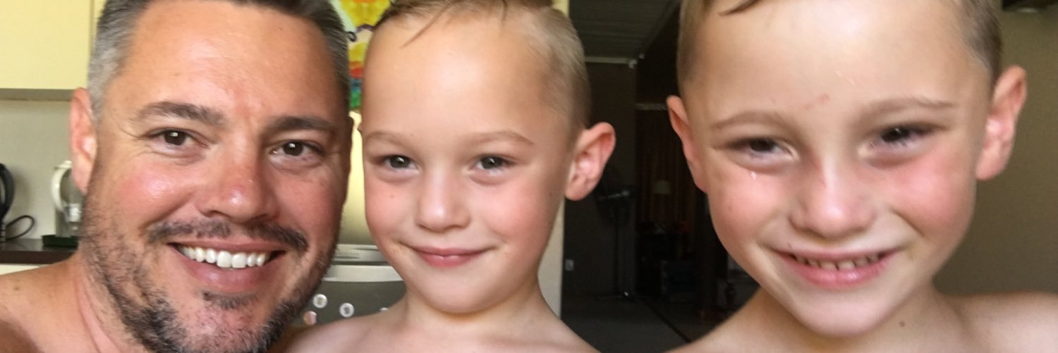robertvrensburg's profile banner image