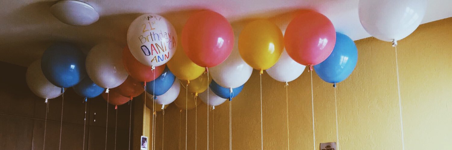 daynaycay's profile banner image