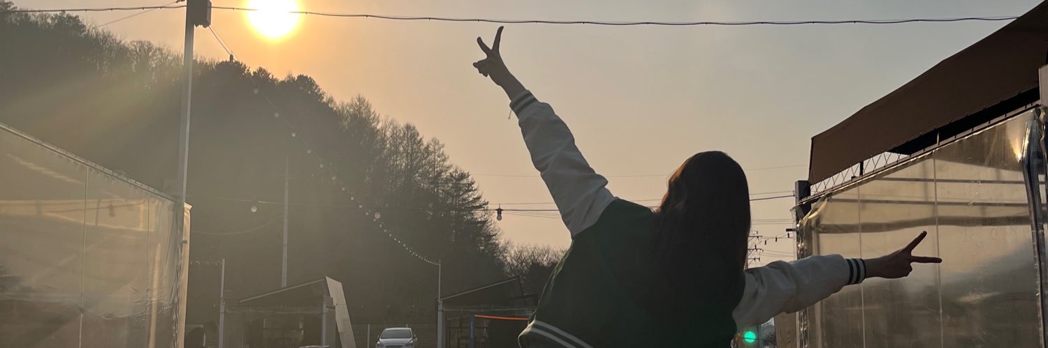 fffhksi's profile banner image