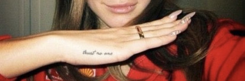 _sorrynotsarah's profile banner image