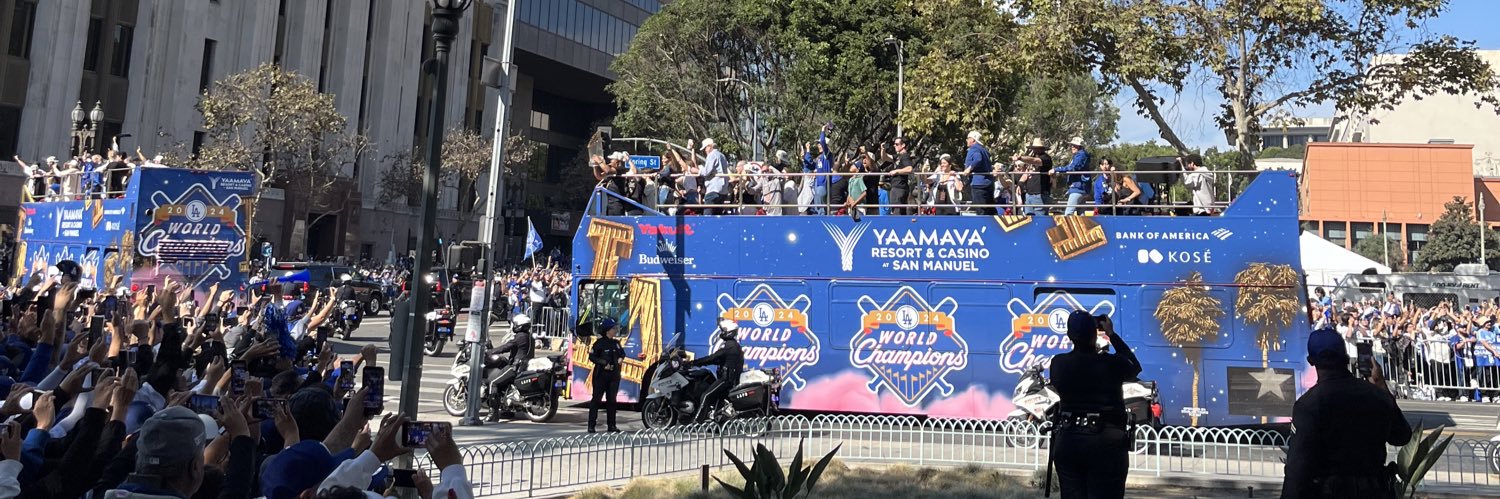 zachvarvis's profile banner image