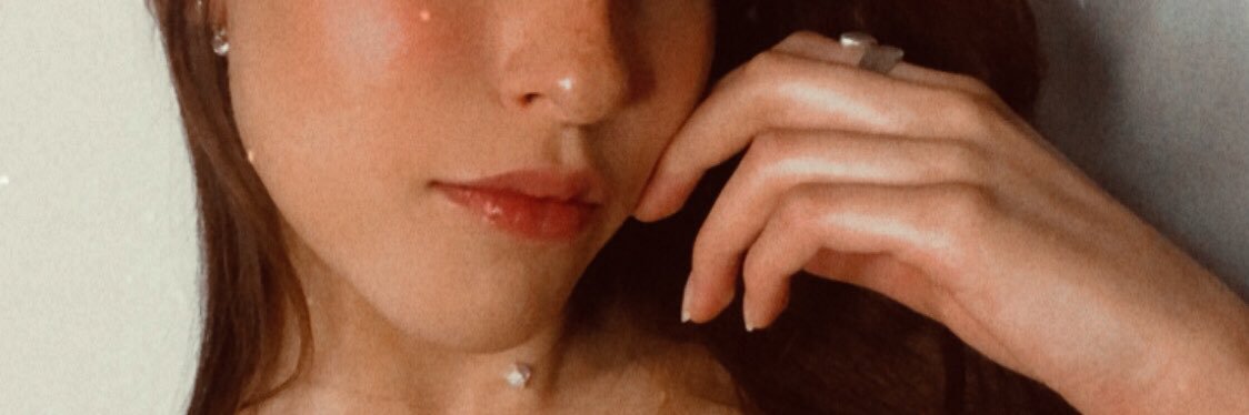 RioValentinna's profile banner image