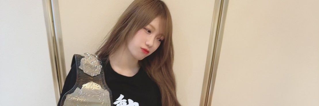 𝐓𝐇𝐄 𝐒𝐂𝐀𝐑𝐋𝐄𝐓 𝐀𝐍𝐆𝐄𝐋 真木めぐみ banner