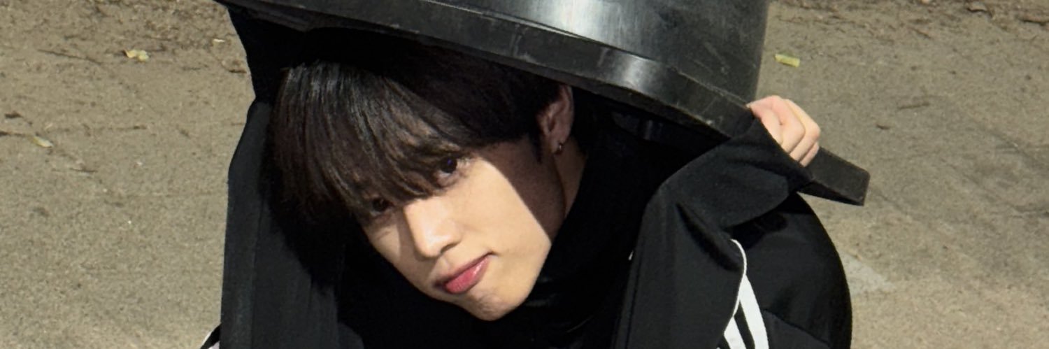 sun_selfie412's profile banner image