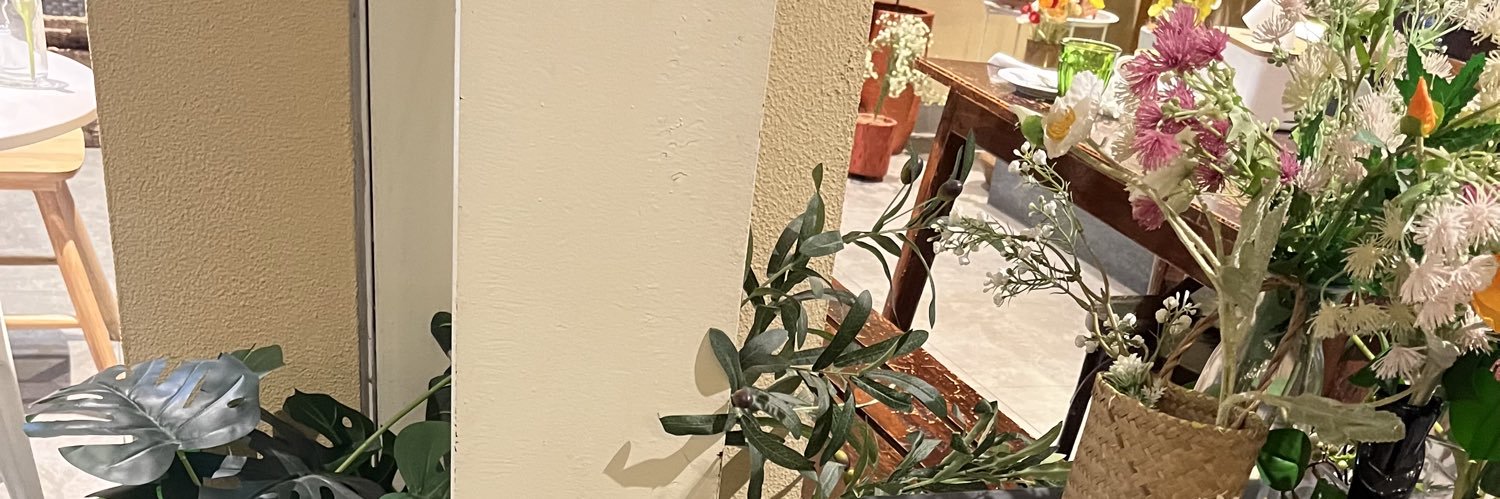 dipahaha's profile banner image