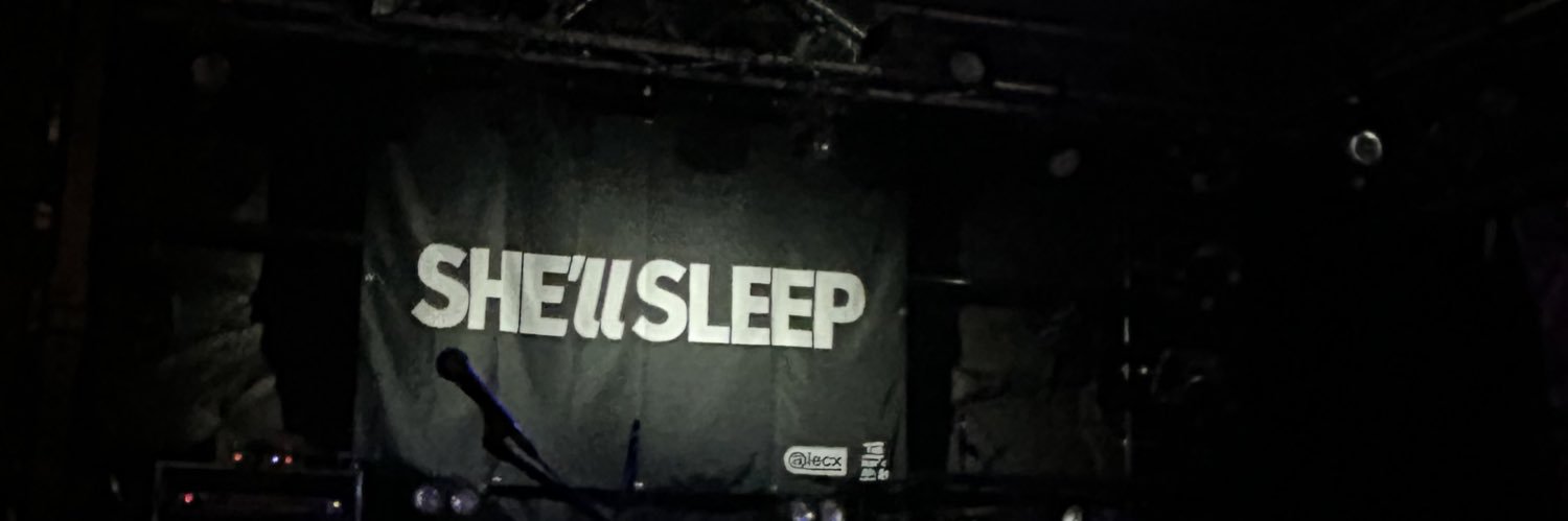 あんな banner